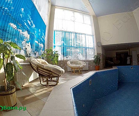 Финская сауна с бассейном