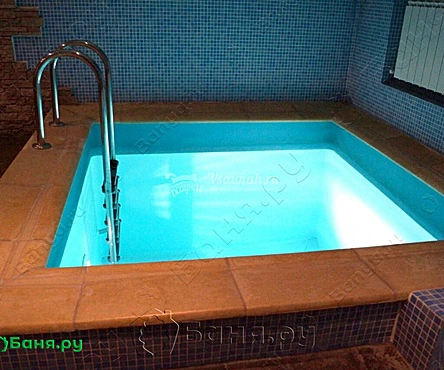 Маленький номер