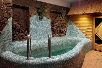 Баня-отель Дронго