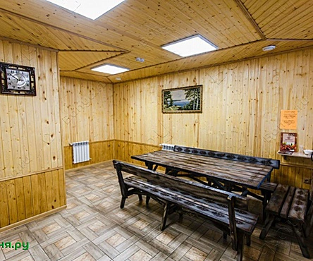 Основной зал