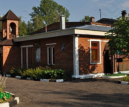 Царский двор на дровах