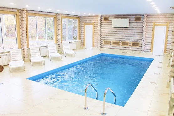 Русская баня с бассейном