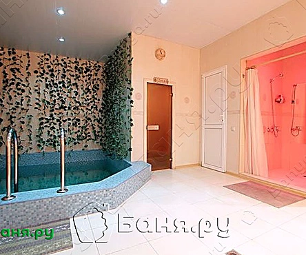 Средний зал