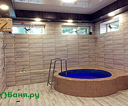 Основной зал