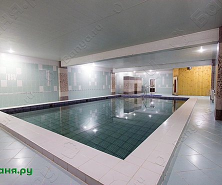 Финская сауна с большим бассейном