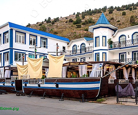 Основной зал