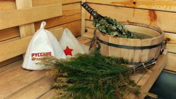 Семейная баня У пруда