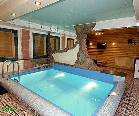 Финская сауна с бассейном