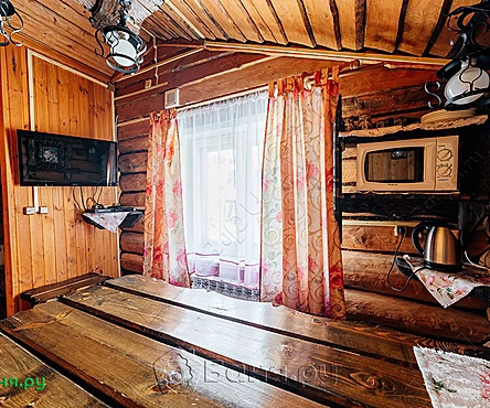 На камешках