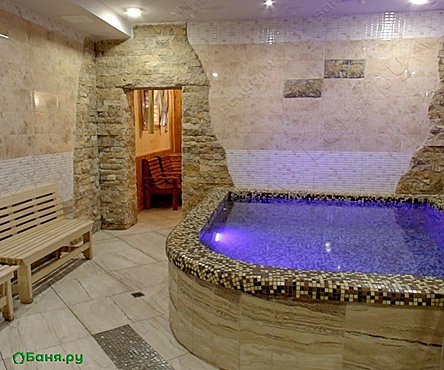 Основной зал