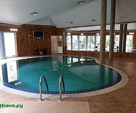 Финская с бассейном