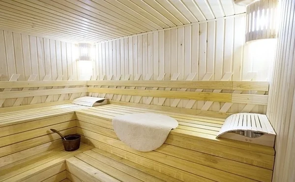 Основной зал