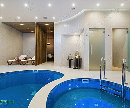 Просторный зал Нова