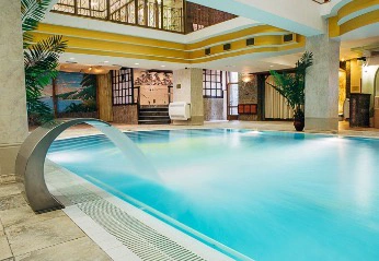 Банный комплекс-отель Palmira Palace