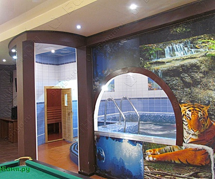 Средний зал