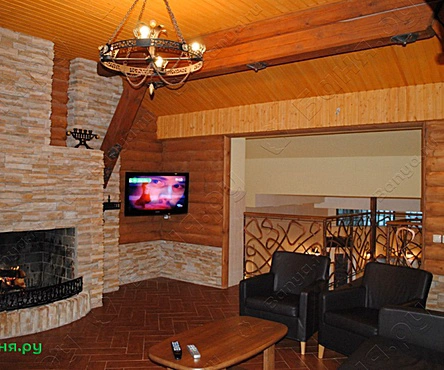 Зал Камелот