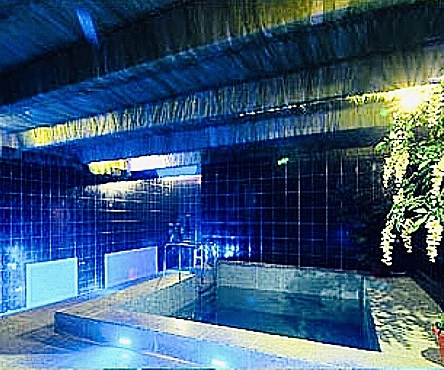 Основной зал