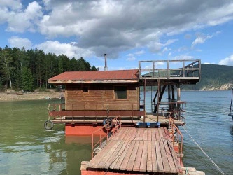 Баня на плаву Маяк