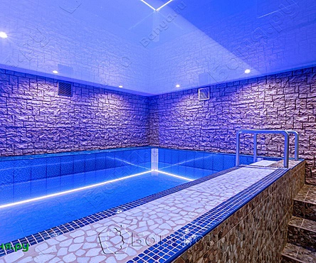 Основной зал