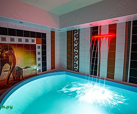 Основной зал