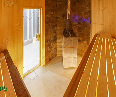 Основной зал