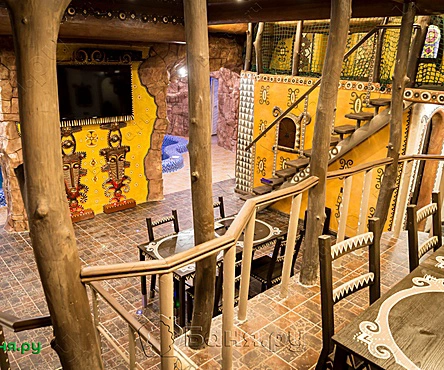 Основной зал