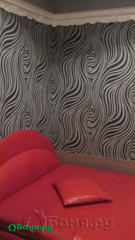 Русская баня с веничками