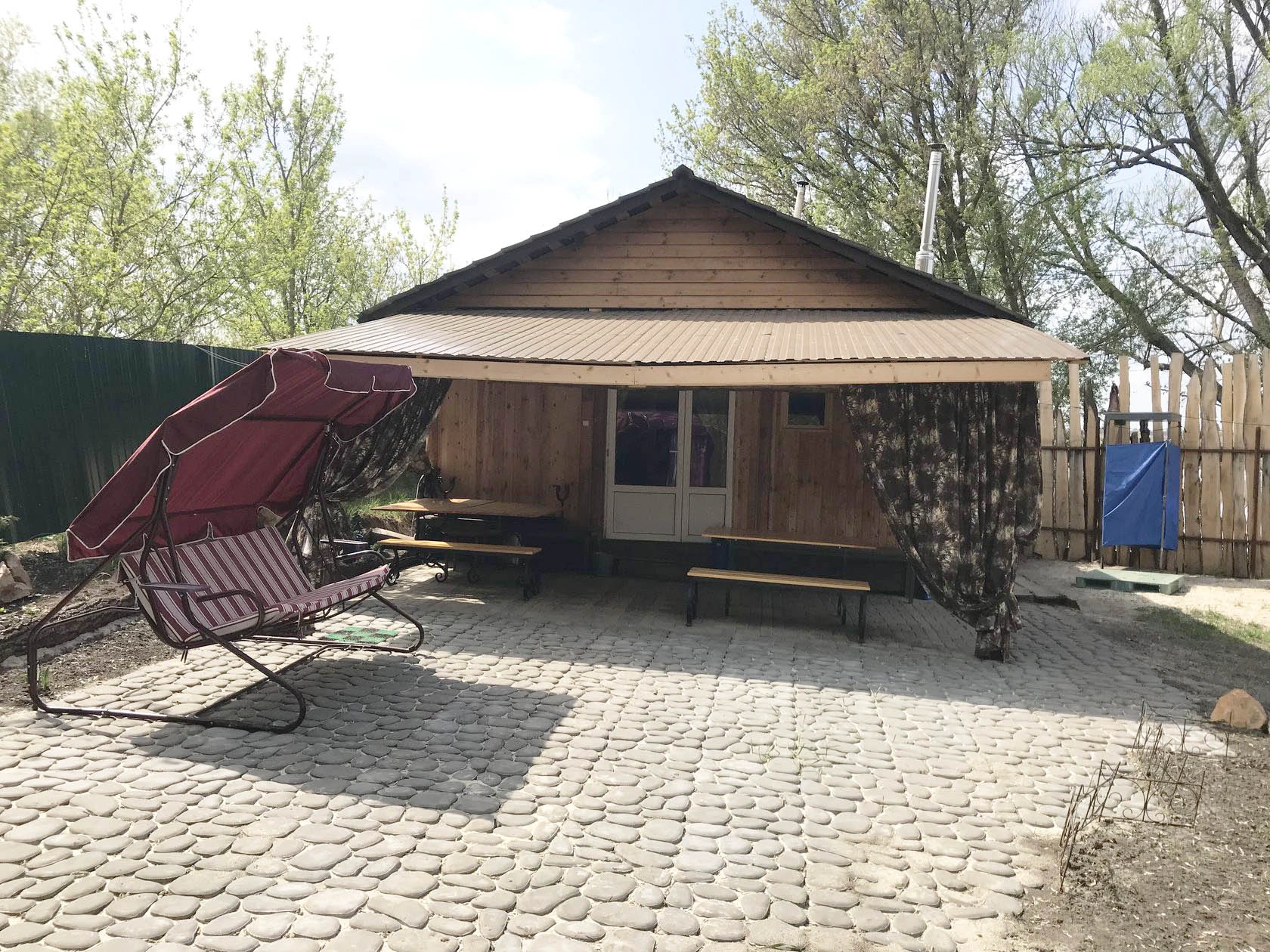 Баня-база отдыха Левада