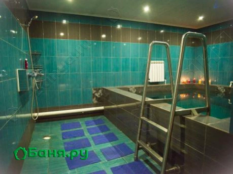 Коттедж с баней