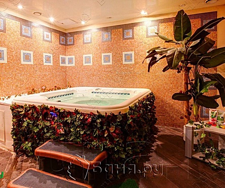 Основной зал