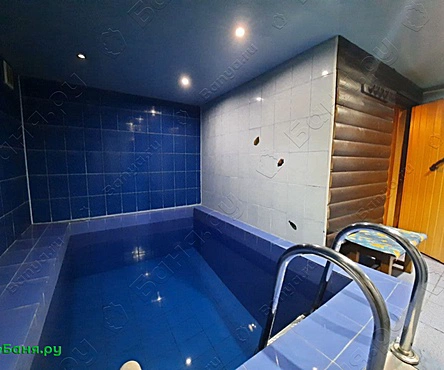 Зал №1 c бассейном