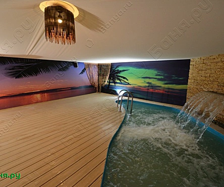 Основной зал