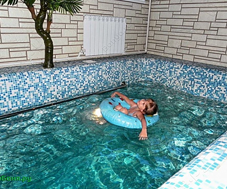 Баня с бассейном