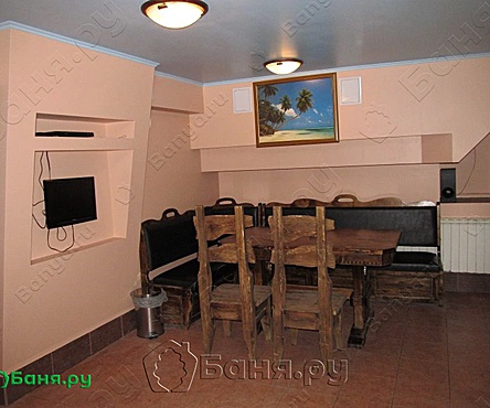 Зал с бассейном