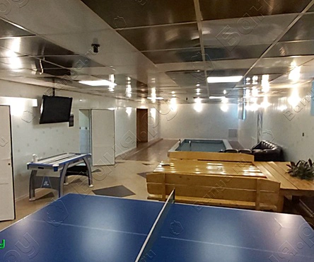 Основной зал