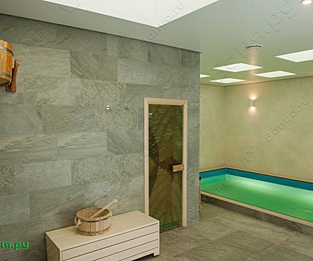 Финская сауна с бассейном