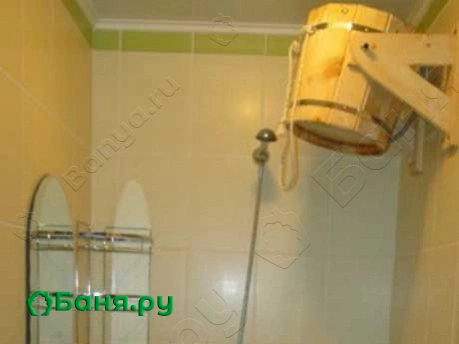 Номер на пятерых