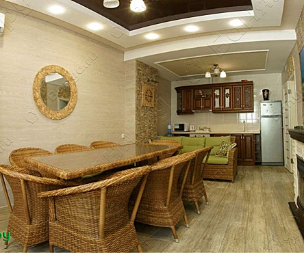 Основной зал