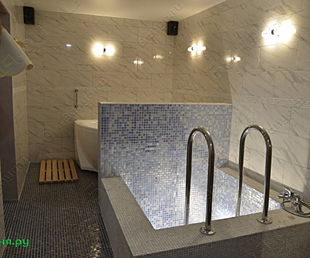 Основной зал