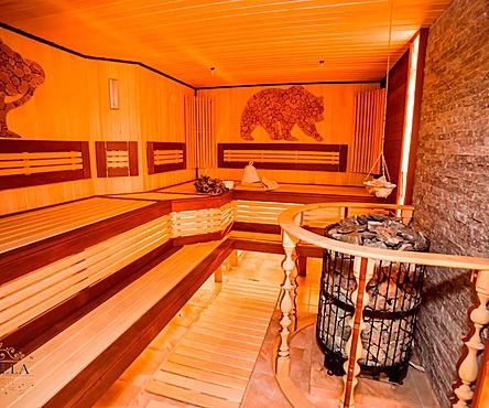 Основной зал