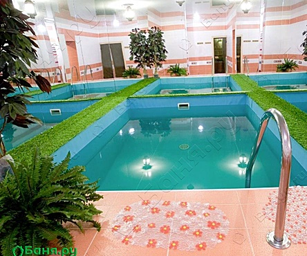 Основной зал