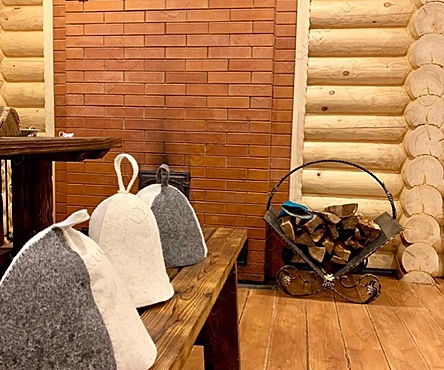 Основной зал