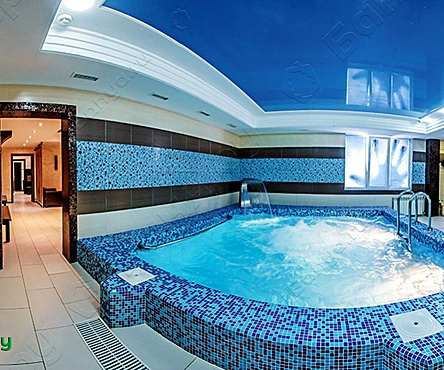 Основной зал