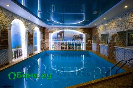 Зал с бассейном