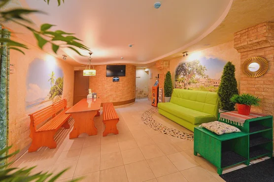 Основной зал