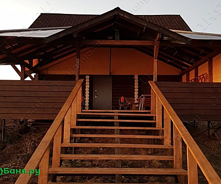 Коттедж с баней