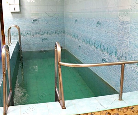 Баня с прямоугольным бассейном