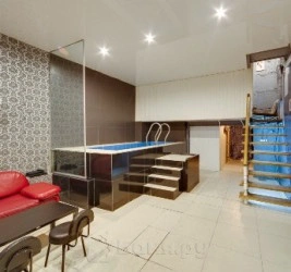 Баня У Кролика Роджера