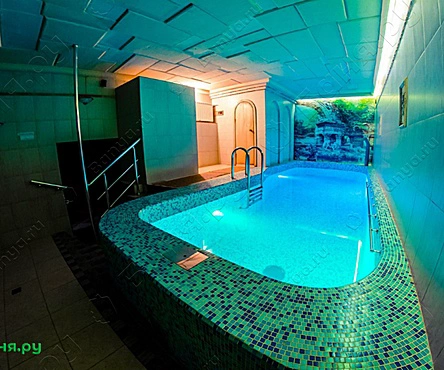 Основной зал