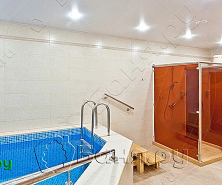 Основной зал